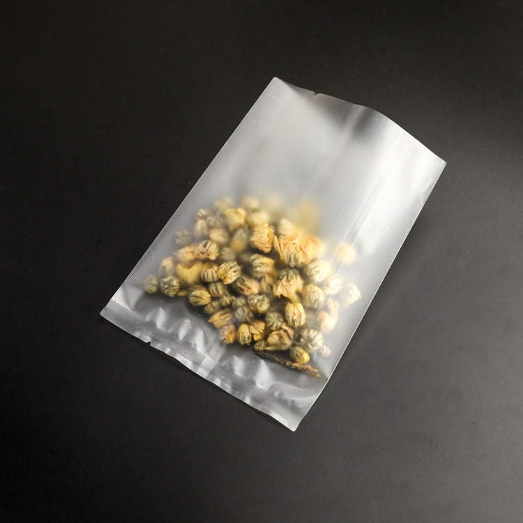 Generic bolsa mate con etiqueta personalizada destacando marca y detalle