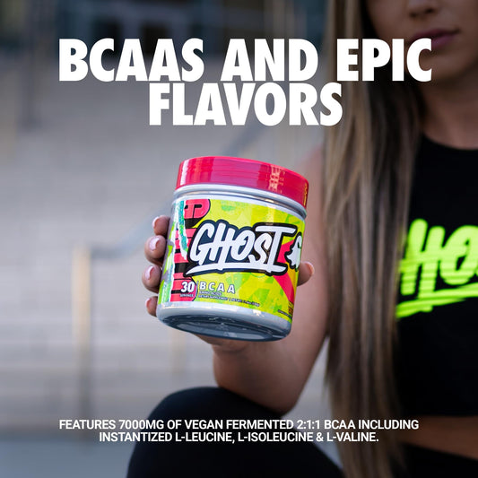 Detalle del polvo GHOST BCAA Lemon Crush mostrando textura fina y mezclabilidad