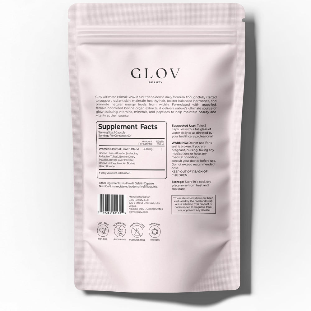 Glov Beauty mujer en desayuno saludable mostrando uso en estilo de vida activo