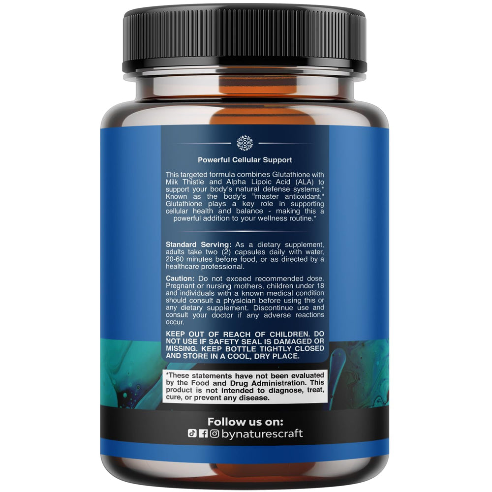 Escena de uso diario: cápsulas Reduced Glutathione junto a un vaso de agua, promoviendo adherencia