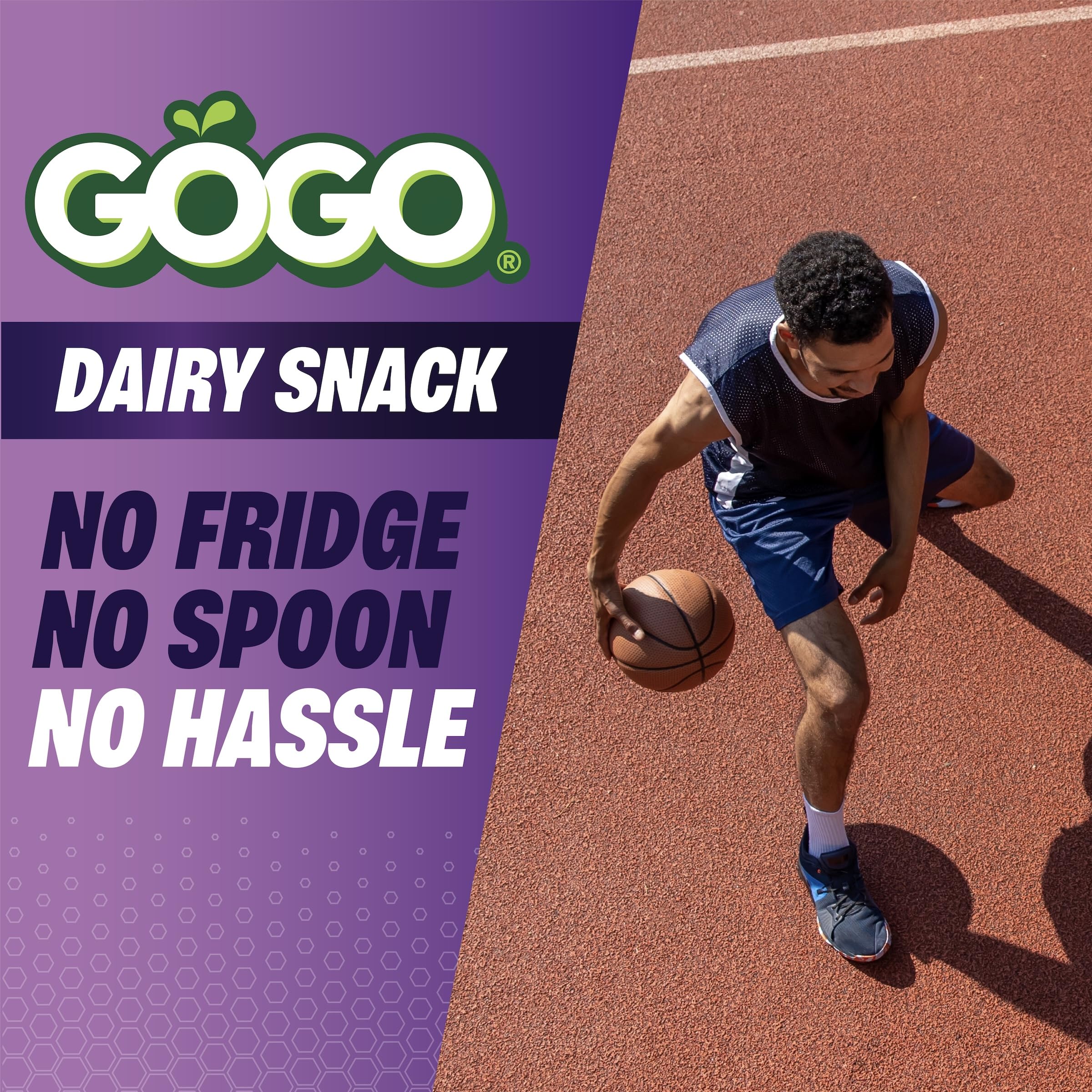 GoGo SqueeZ apretando el pouch para consumir fácilmente en movimiento