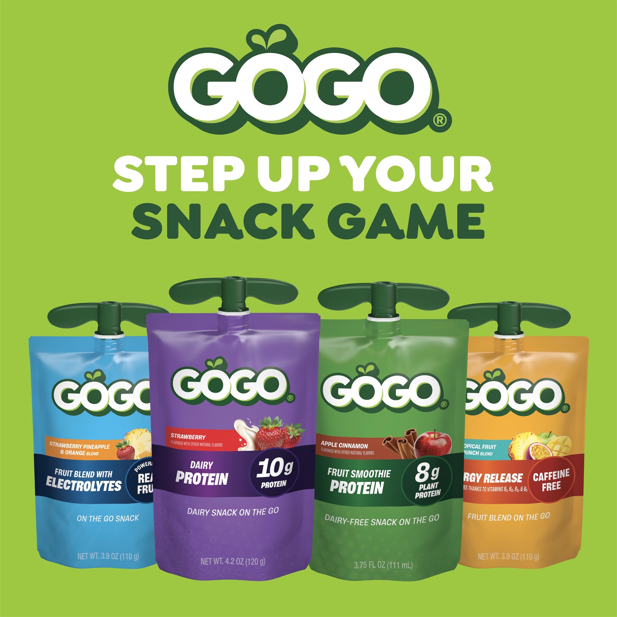 GoGo SqueeZ pouch comparado con mano para mostrar tamaño portátil