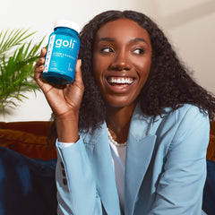 Goli envase abierto mostrando gominetas mixed berry, atractivo y práctico