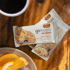 GoMacro ingredientes orgánicos: mantequilla de almendra y coco, resalta origen natural