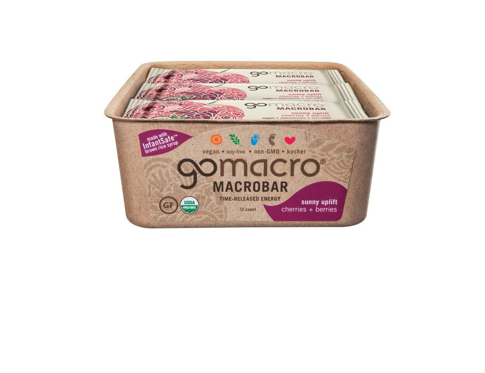 GoMacro barra en mano para mostrar tamaño real y portabilidad conveniente