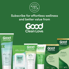 Good Clean Love cápsula junto a moneda para comparación de tamaño, portable y discreto