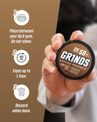 Lata GRINDS en mano para comparar tamaño, fácil de llevar y dosificar cafeína