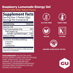 GU Energy gel en mano listo para consumir durante ejercicio