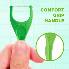 GUM pick en mano demostrando uso rápido tras comidas fuera