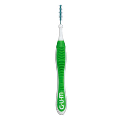 GUM cepillos guardados en bolso para higiene interdental en viaje