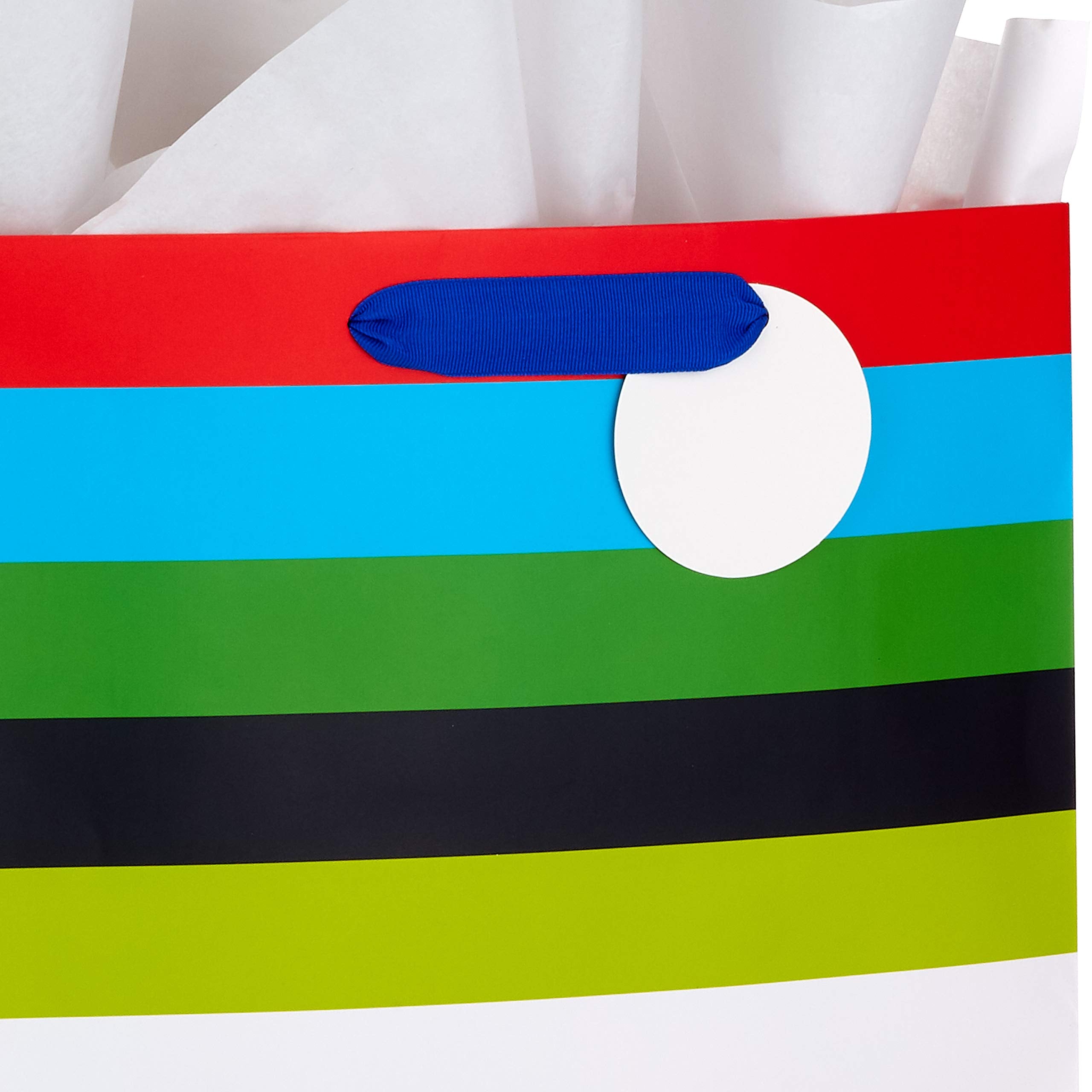 Hallmark bolsa en escenario de celebración mostrando uso en fiestas