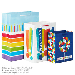 Hallmark bolsa en uso con libro exhibiendo presentación elegante