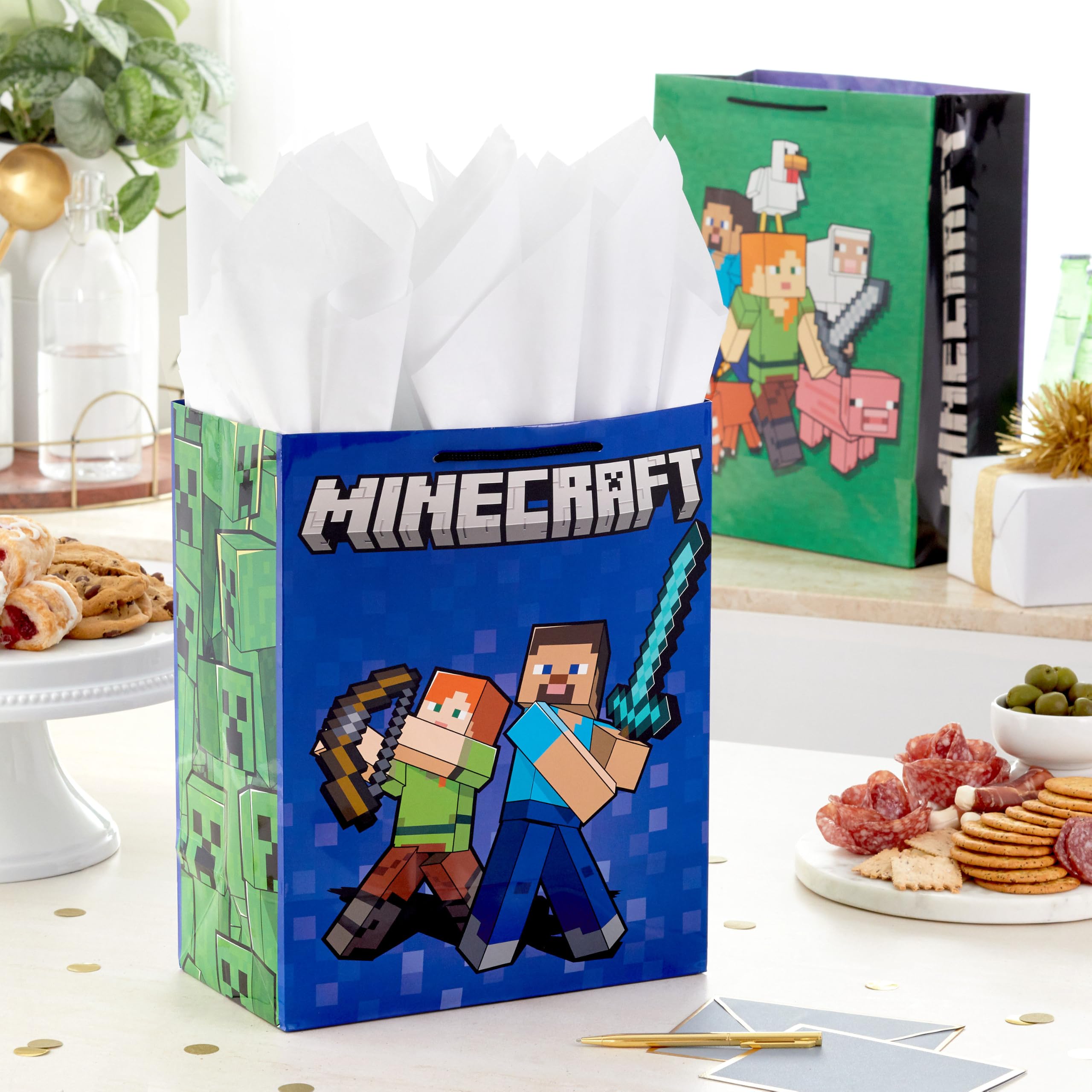 Hallmark detalle de los dos diseños Minecraft mostrando colores nítidos