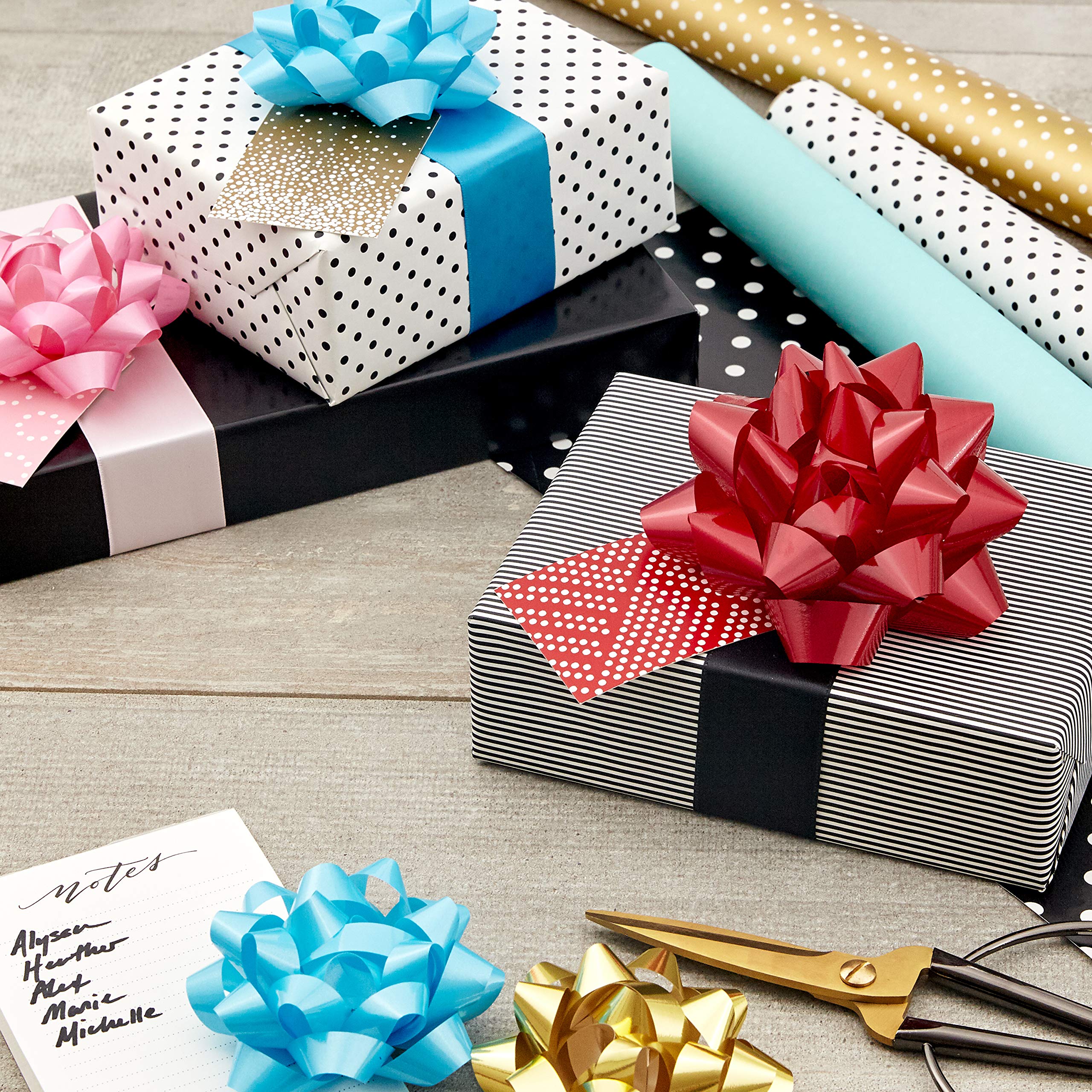 Hallmark detalle de la textura metálica que añade elegancia