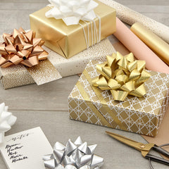 Hallmark detalle de textura con múltiples bucles que añade volumen