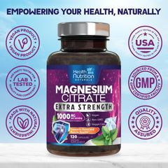 Health Nutrition Naturals cápsula en mano para comparar escala y facilidad de ingesta