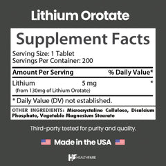 HealthFare tabletas en mano para comparar tamaño y dosis por tableta