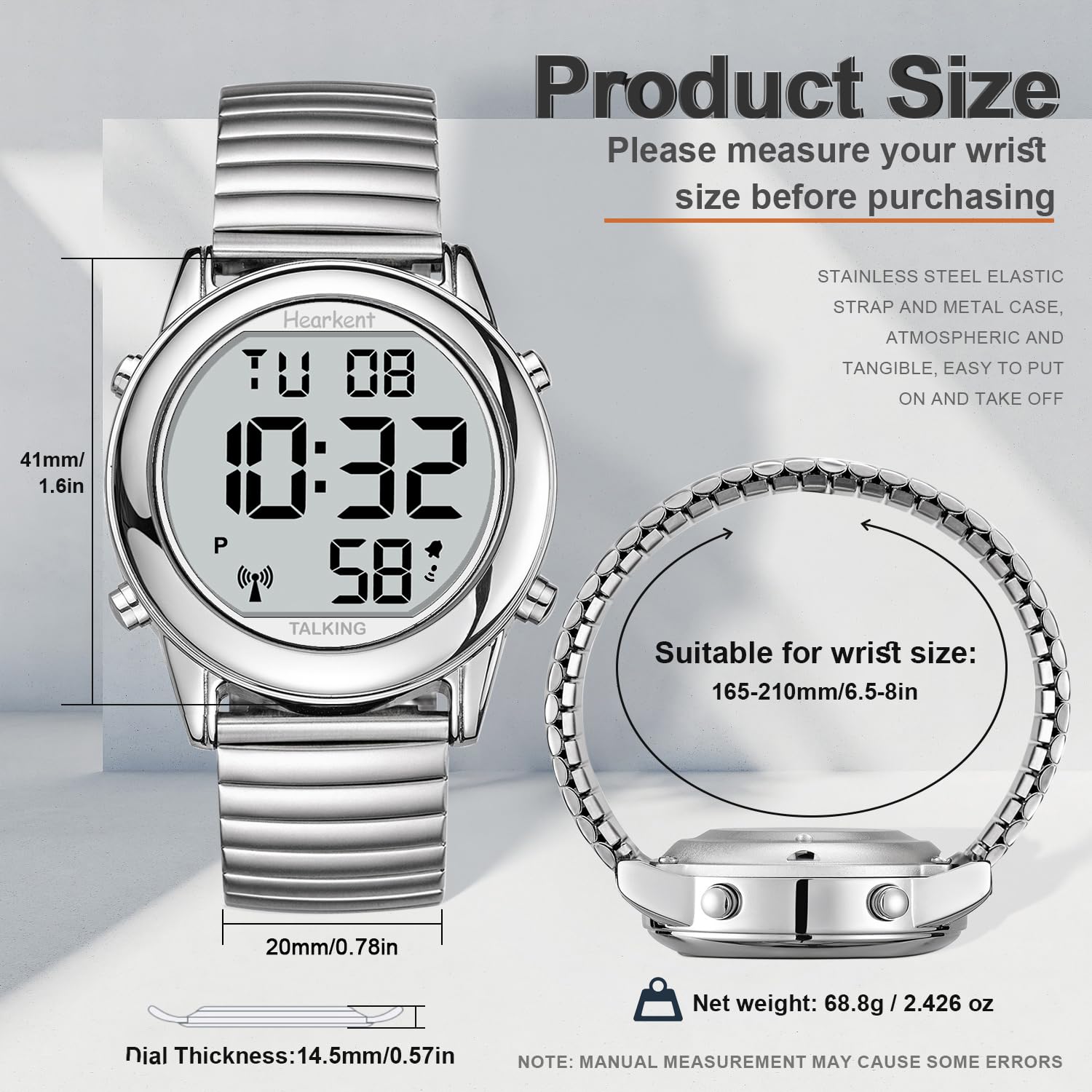 Hearkent modelo mayor usando el reloj con ropa diaria para vida real