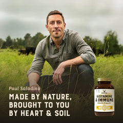 HEART & SOIL persona sosteniendo cápsulas mostrando porción recomendada