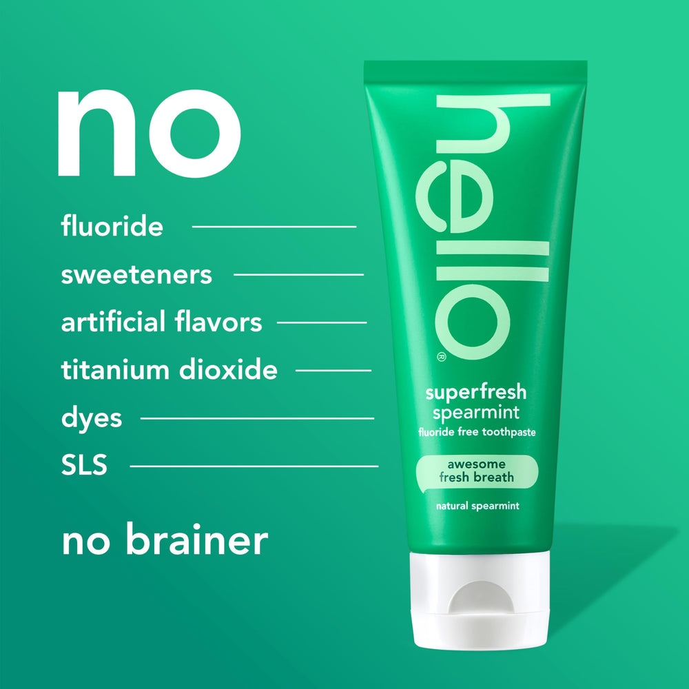 hello hojas de spearmint junto al tubo resaltando sabor natural