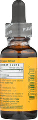 Herb Pharm persona tomando gotas sublinguales para absorción rápida