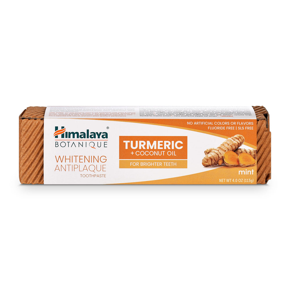 Himalaya pasta dental en un baño moderno, ambientación que transmite rutina diaria