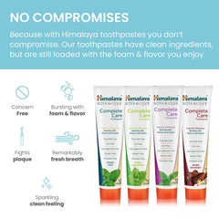 Himalaya tubo mostrado en mano para comparar tamaño y capacidad práctica
