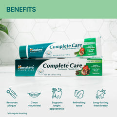 Himalaya tubo en mano comparando tamaño práctico para almacenamiento