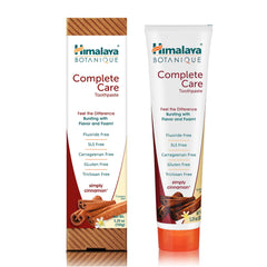 Himalaya pasta dental canela frente del empaque mostrando la marca y beneficio natural