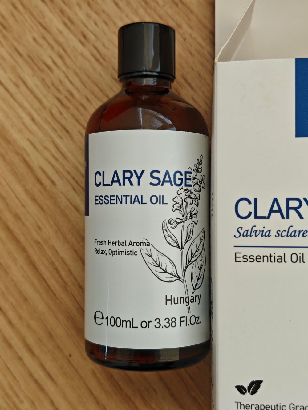 HIQILI Aceite esencial de salvia: frasco compacto facilita llevarlo contigo.