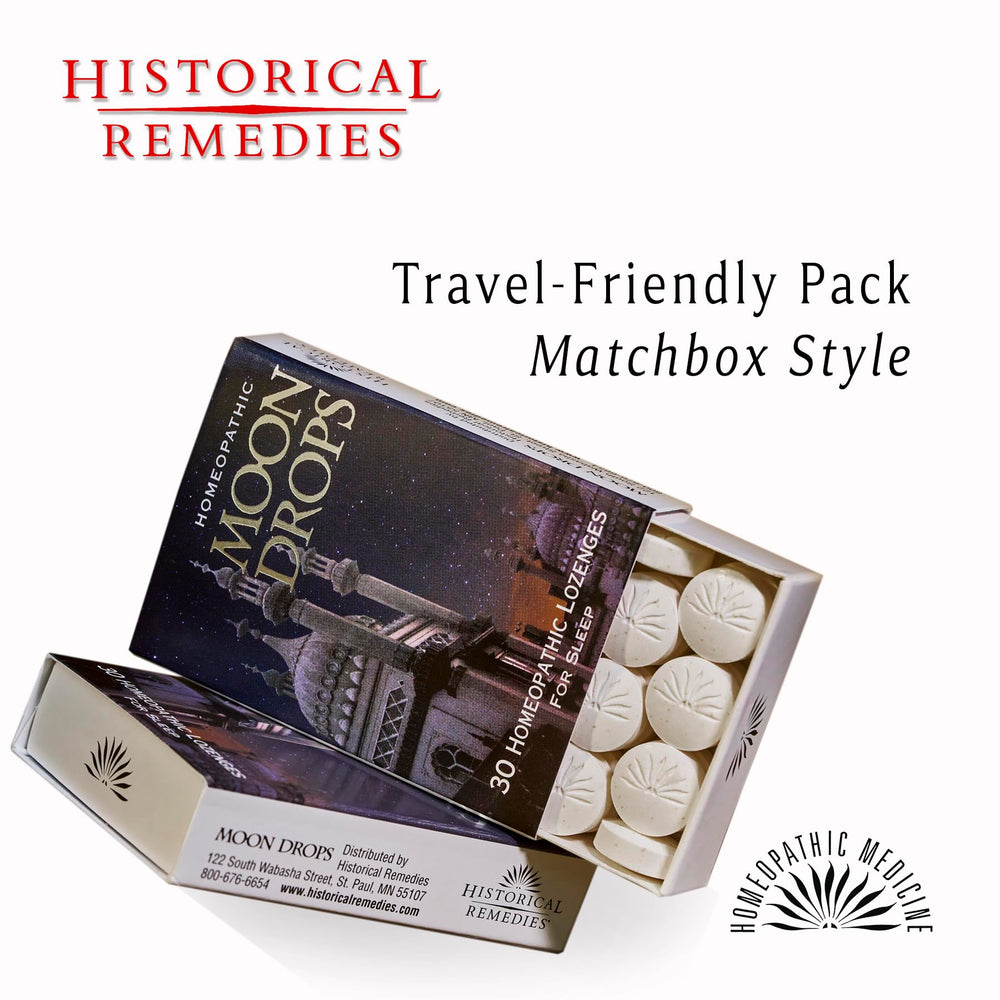 Historical Remedies Moon Drops pastilla junto a almohada indicando ayuda para dormir