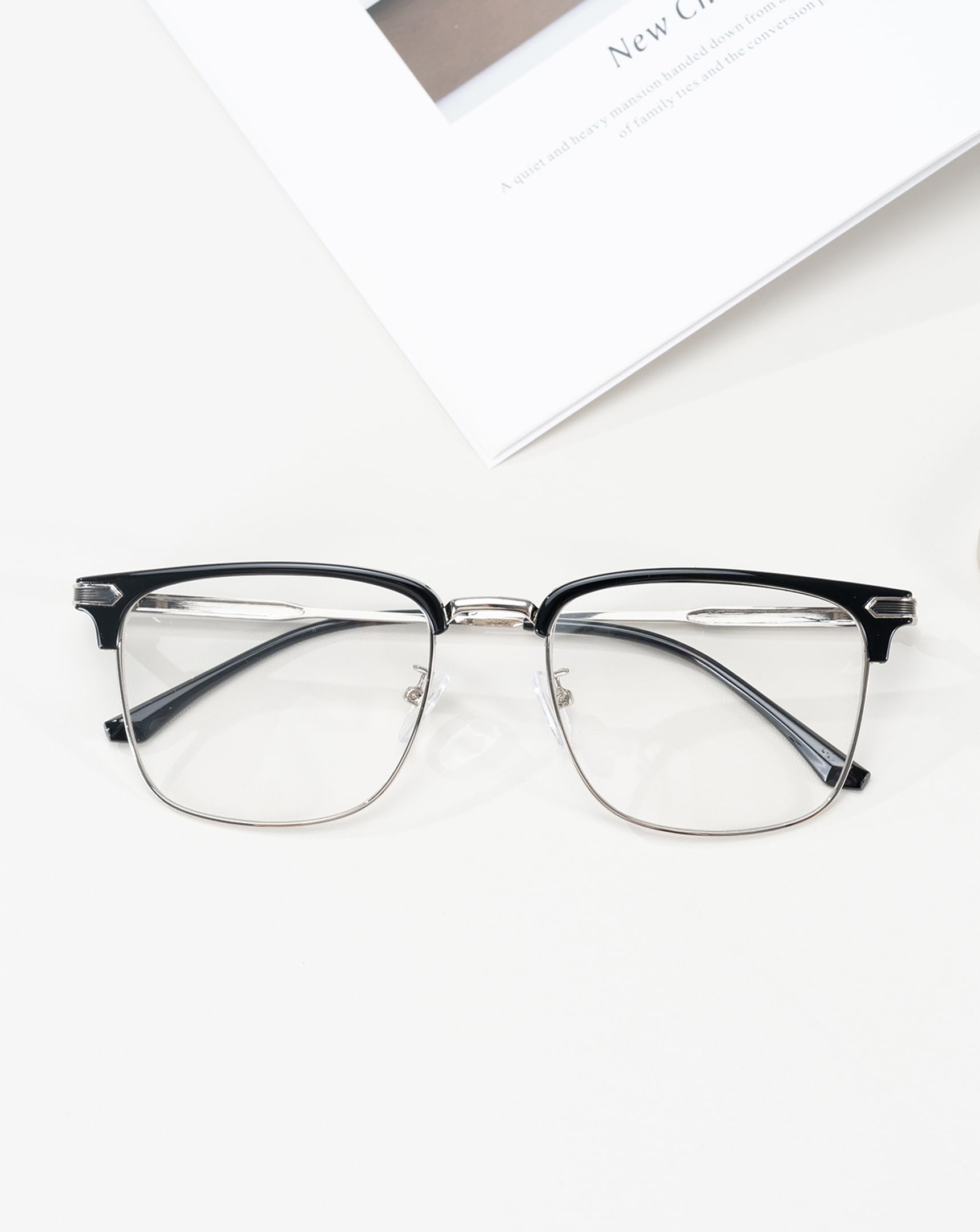 HOKETOP lifestyle en oficina ilustrando confort durante jornadas