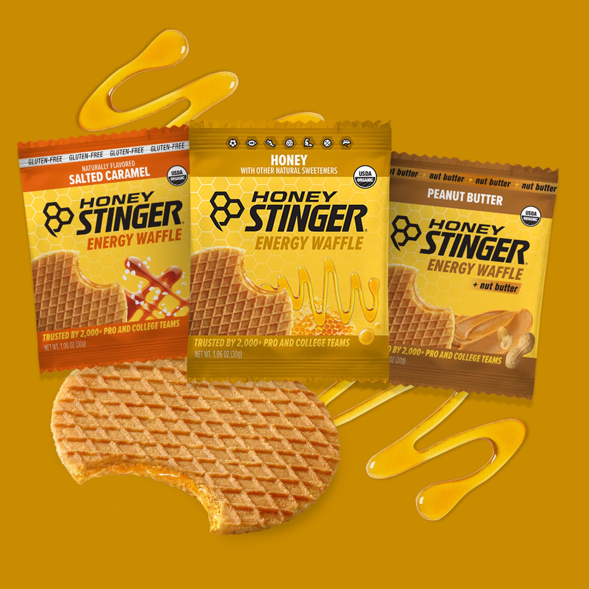 Honey Stinger en mano durante ciclismo para combustible portátil