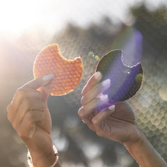 Honey Stinger snack en escena deportiva, energía portátil para entrenar