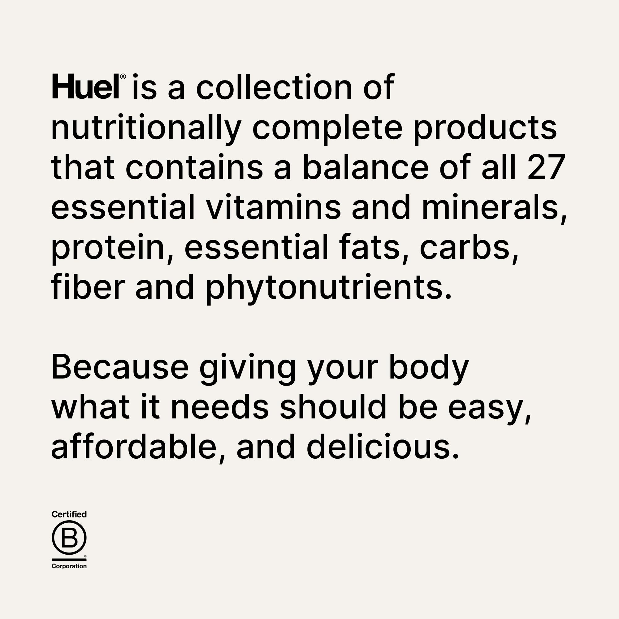 Persona activa disfrutando Huel Black Edition en estilo de vida urbano y en movimiento