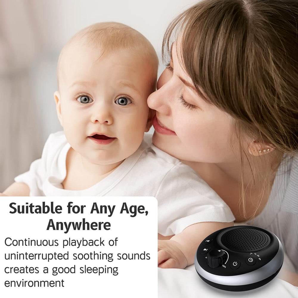 iDealSleep en mano para comparar tamaño y demostrar portabilidad práctica