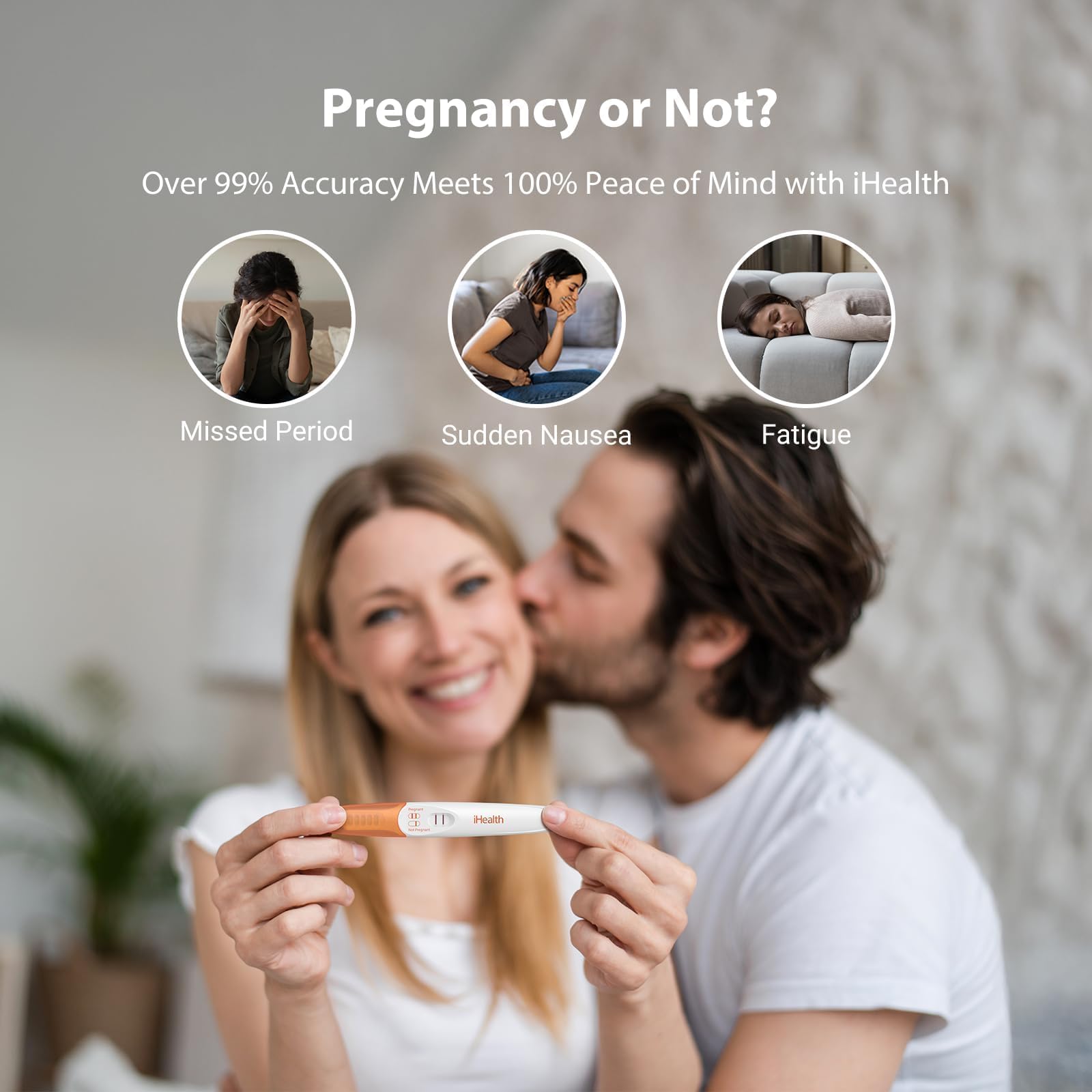 iHealth prueba junto a una mano para comparar tamaño y portabilidad