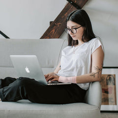 INDEEMAX empaque abierto mostrando instrucciones y contenido claro