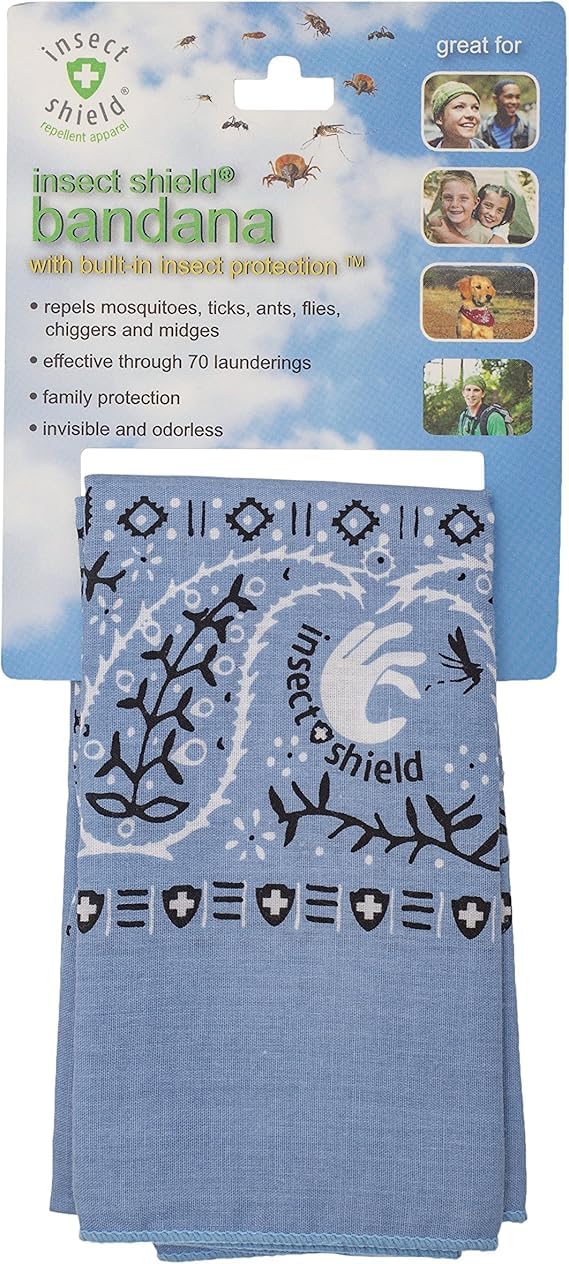 Insect Shield bandana frontal azul claro mostrando diseño paisley y protección integrada