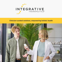 Integrative Therapeutics UBQH en escena lifestyle junto a desayuno para sugerir toma con alimentos