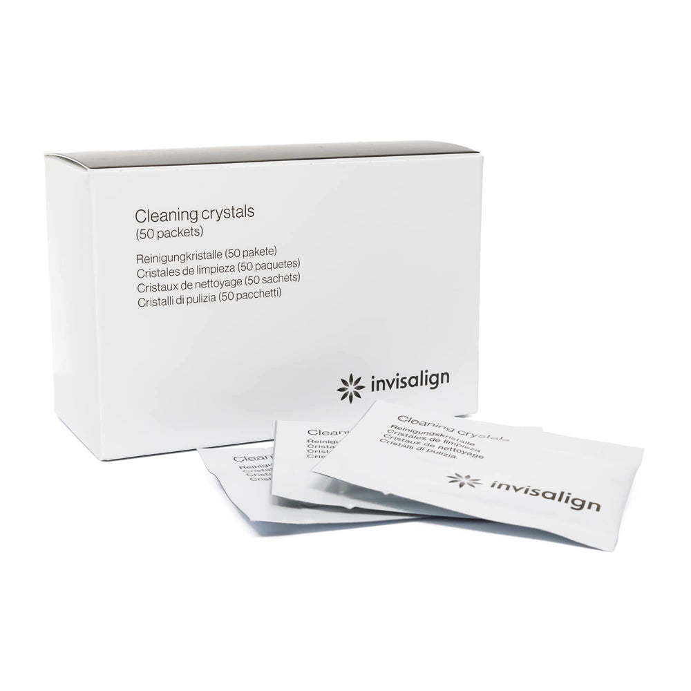 INVISALIGN empaque frontal mostrando 50 sobres y ventaja de suministro prolongado