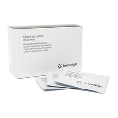 INVISALIGN empaque frontal mostrando 50 sobres y ventaja de suministro prolongado