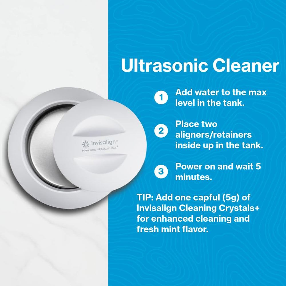 INVISALIGN en uso con alineador dentro para limpieza rápida de 5 minutos