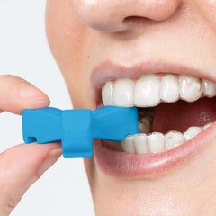 INVISALIGN paquete abierto con chewies visibles, listo para usar
