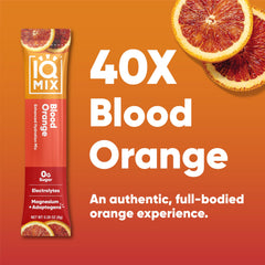 IQBAR vaso preparado IQMIX Blood Orange con hielo y rodajas de naranja refrescante