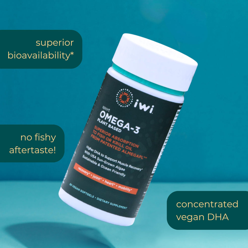Iwi omega‑3 deportista tomándolo tras entrenamiento para recuperación
