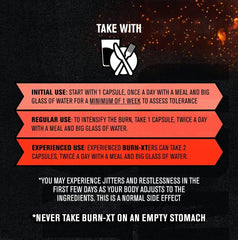 Jacked Factory Burn-XT siendo tomado antes de entrenamiento para mayor energía y rendimiento