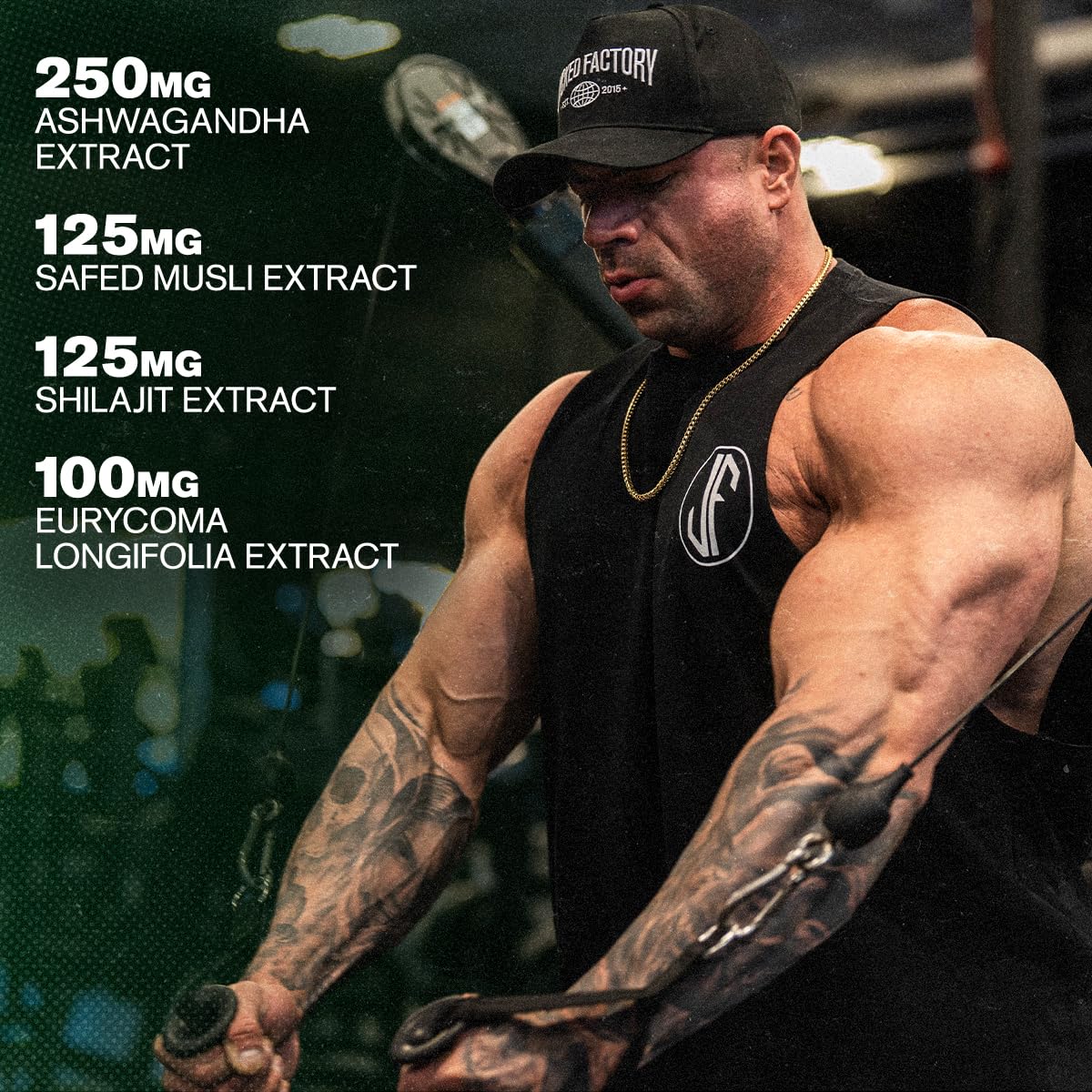 Jacked Factory PRIMASURGE persona tomándolo antes de entrenar para más energía
