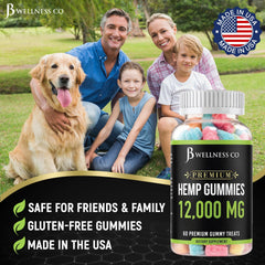 JB Wellness Co gominolas en la mano, muestra la porción conveniente
