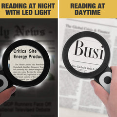 JMH lupa en uso leyendo libro con luz que mejora contraste